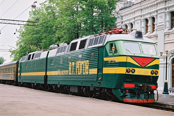 В 1988 году было построено 60 машин чс7 151 210